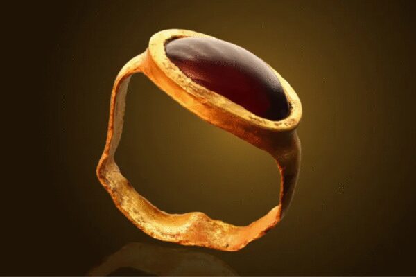 2,300-year-old gold ring found in Jerusalem linked ancient engagement rituals | – The Times of India