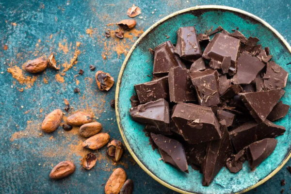 5 Reasons to add dark chocolate to the daily diet
