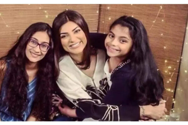 7 parenting lessons from Sushmita Sen | – Times of India