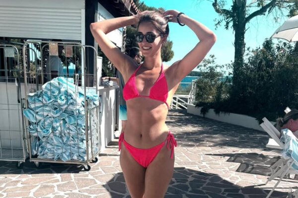 Ananya Panday-Approved Stylish Bikini Looks For Your Next Beach Vacation News18