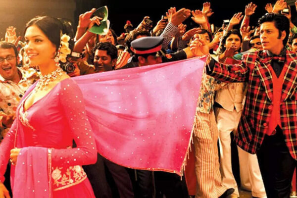 Banarasi to Chikankari: 5 dupattas every Indian girl needs in her closet | – Times of India