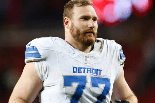 Frank Ragnow retirement: Detroit Lions’ centre announces shock NFL retirement at 29, find out his net worth | The Express Tribune