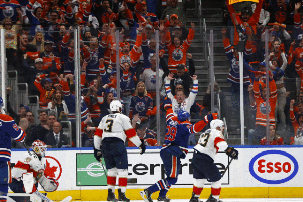Panthers vs Oilers 3-4: Florida has unusual collapse as Edmonton take lead in Game 1 of NHL playoffs | The Express Tribune