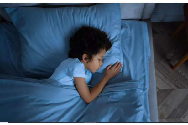 Struggling to put kids to sleep on time? Here are some tried and tested tricks – Times of India