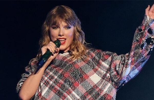 Taylor Swift marks major milestone with ‘Reputation’ after buying masters