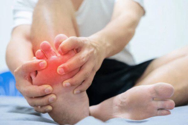 The high uric acid symptom that strikes mostly at night – Times of India