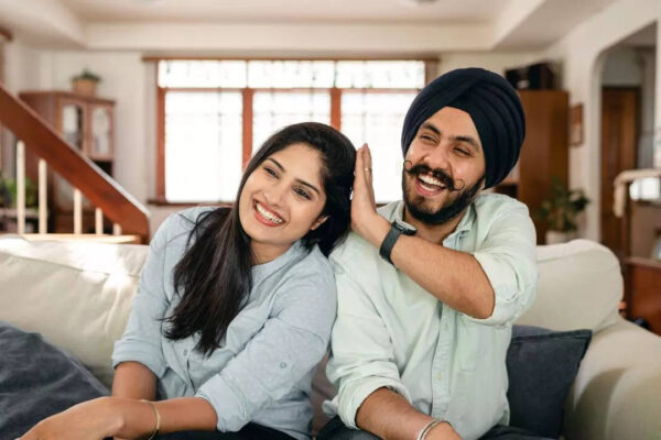 3 ways to keep your relationship strong, as per Gauranga Das