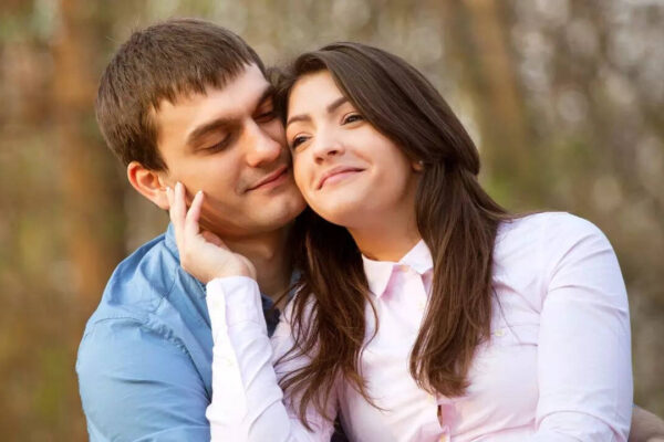 5 relationship habits that seem healthy but might not be, as per psychology