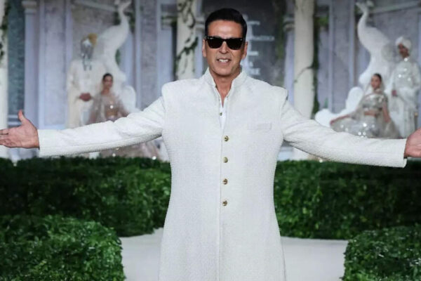 Akshay Kumar returns to the ramp like a true Maharaja – Times of India