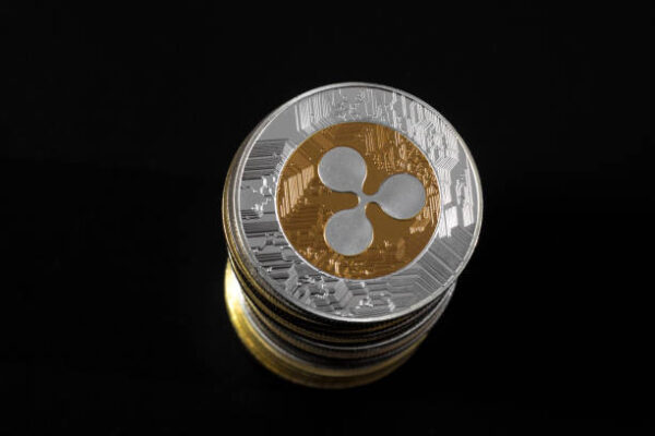 Crypto Analyst Warns XRP Investors Amid Market Retrace XRP