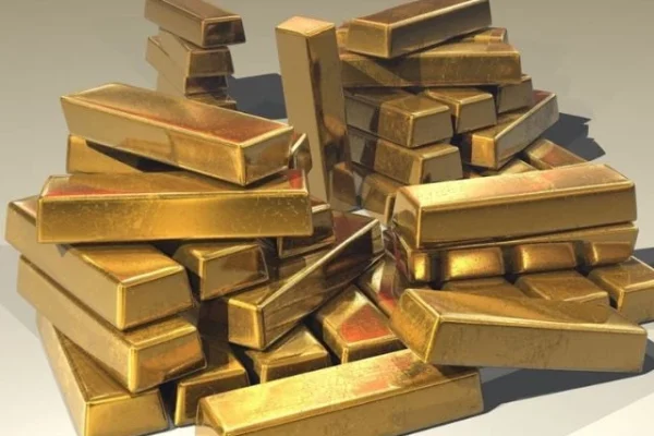 Gold prices in Pakistan Today – August 9, 2025 | The Express Tribune photo file