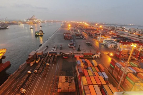 karachi port charges slashed by half to improve efficiency