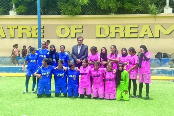 the young players of lyari academy pose for a picture during their preparations for debut at norway cup photo courtesy pfl