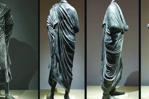 statue was looted in 1960s photos aa