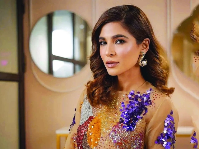 ayesha omar voiced her despair on instagram photo instagram