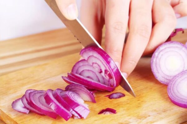 Why Cutting Onions Makes Us Cry? How Can We Prevent It? Does Onion Type Matter? News18