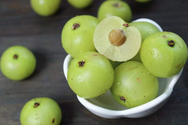 Low blood pressure, acidity and other side effects of eating too much amla | – Times of India