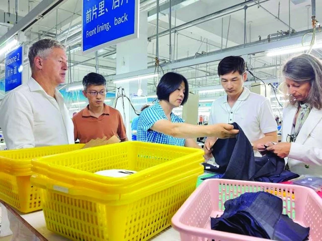 giach r at a workshop of dayang group photo xinhua
