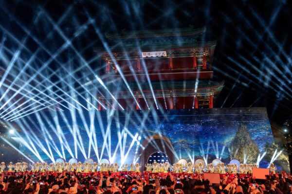 Asia-Pacific markets mostly slip as investors assess Greenland developments and key China data