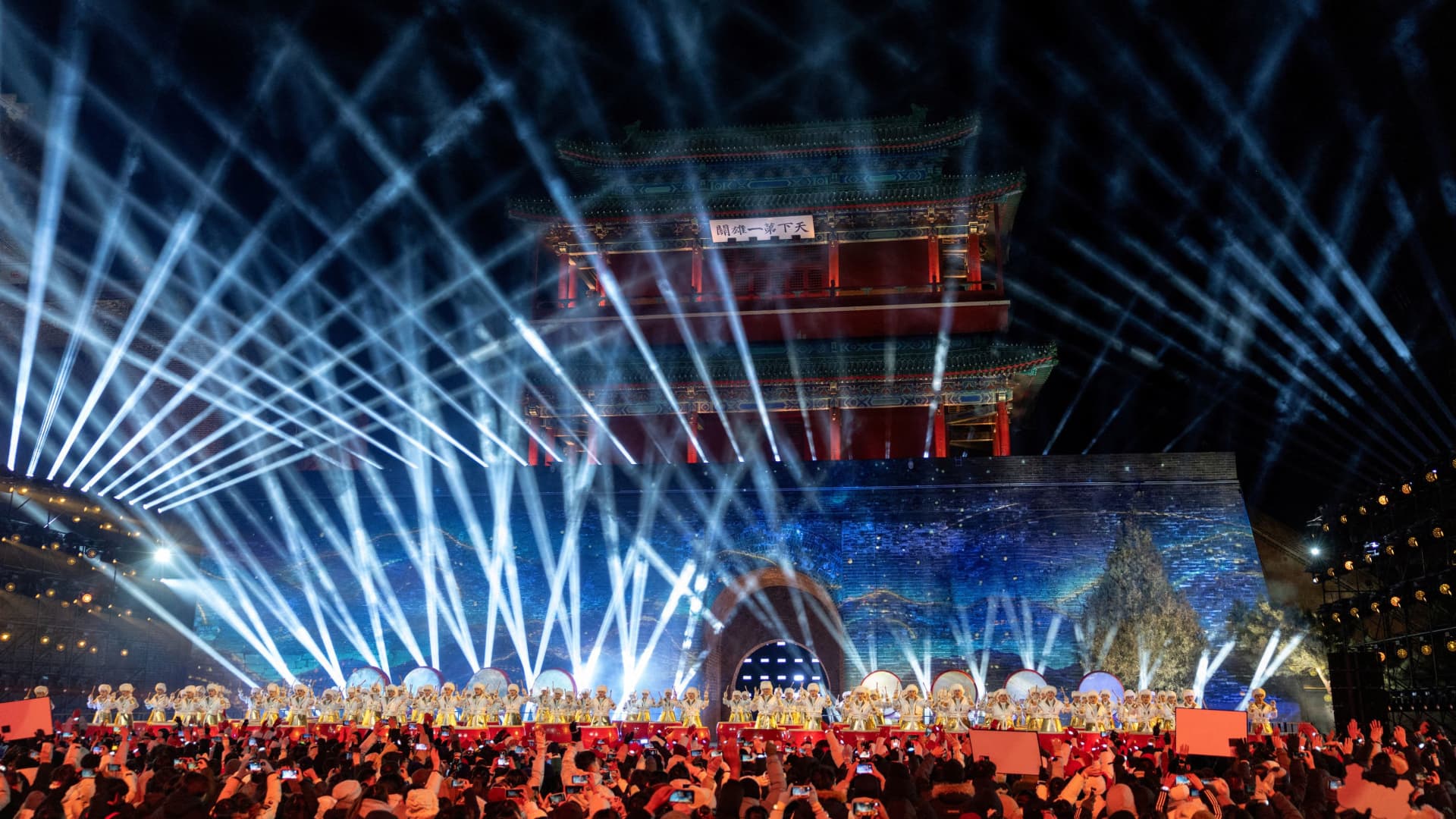 Asia-Pacific markets mostly slip as investors assess Greenland developments and key China data