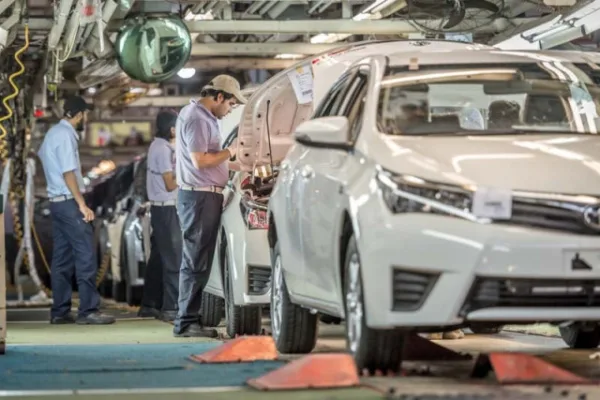 pakistan is seeing a massive growth in car sales in 2020 car sales amounted to 184 099 units in 10 months with indus motor s share being 52 987 photo imc filw