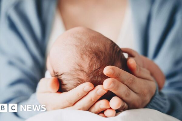 Babies in Midlands and North 'more likely to die around birth'