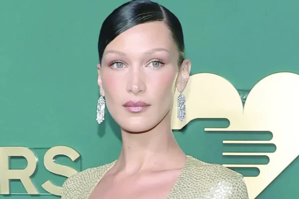 bella hadid photo file