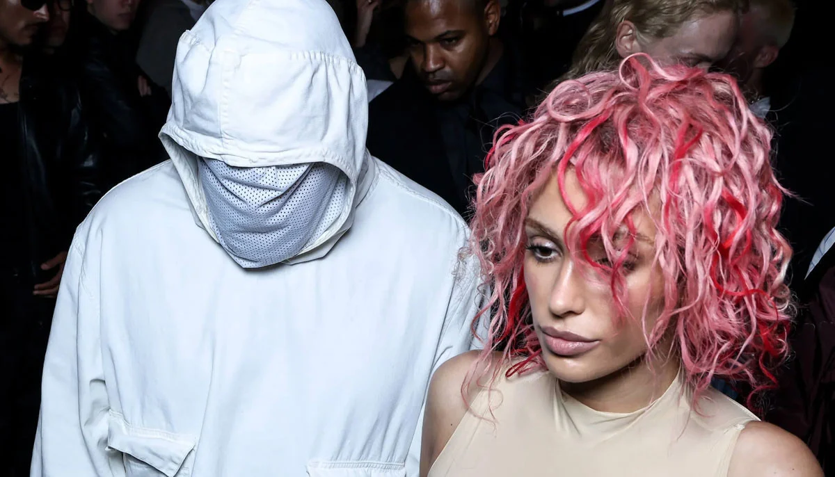 Bianca Censori likes to