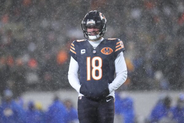 Caleb Williams made the best throw of his life. Then he threw the Bears’ season away.