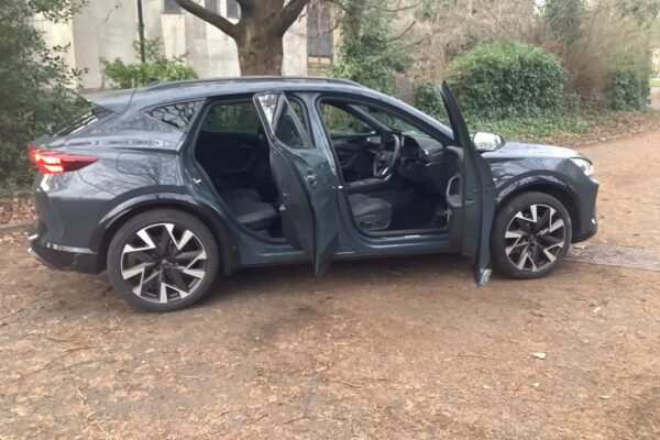 Cupra Formentor: look whose torqueing