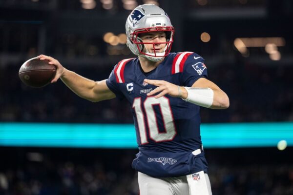 Drake Maye carries Patriots to wild-card win over Chargers