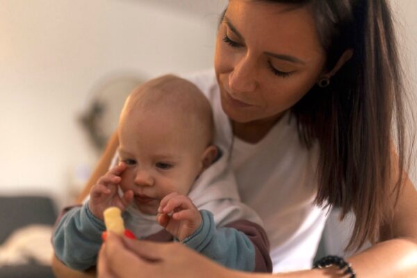 Early peanut exposure in babies tied to sharp drop in food allergy diagnoses