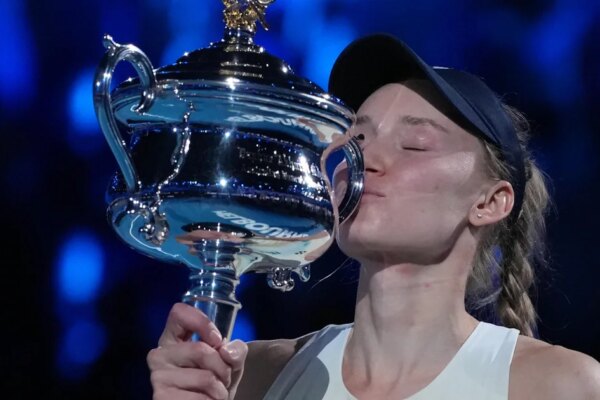Elena Rybakina beats No. 1 Aryna Sabalenka to win Australian Open