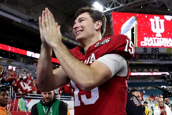 Fernando Mendoza celebrates national title win with Indiana priests