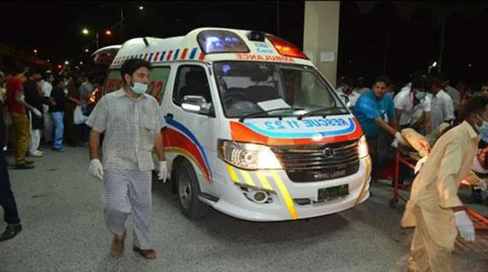 Four killed as truck overturns in Bhalwal