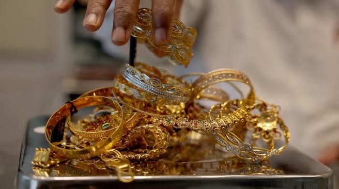 Gold crosses Rs500,000 mark for first time in Pakistan's history