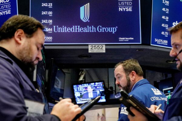 Humana, UnitedHealth plunge 20% after Trump administration proposes keeping Medicare Advantage rates flat