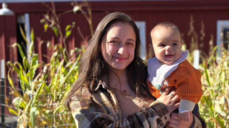 Illinois teen stabs pregnant woman 70 times, knifes dog, sets home ablaze during Facebook Marketplace meetup