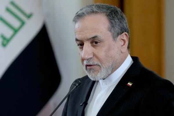 Iran will retaliate 'with everything we have' if US attacks, senior diplomat warns