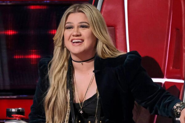 Kelly Clarkson discovers a shark named in her honour