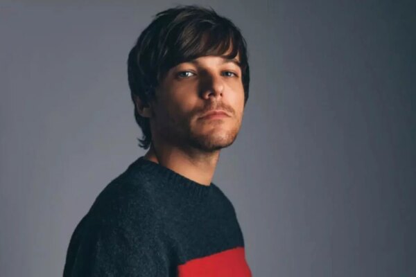 Louis Tomlinson dodges Zayn Malik talk while praising Harry, Niall