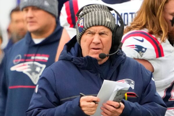 Mahomes, Watt sound off on Bill Belichick missing first-ballot HOF nod