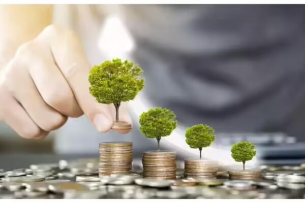 Mutual fund SIP inflows surge to Rs 3.34 lakh cr in 2025; contributions peaked in December - The Times of India