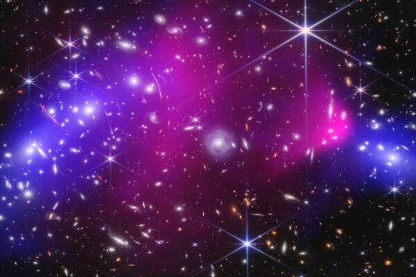 Mysterious dark matter seen in new high-resolution map of distant galaxies