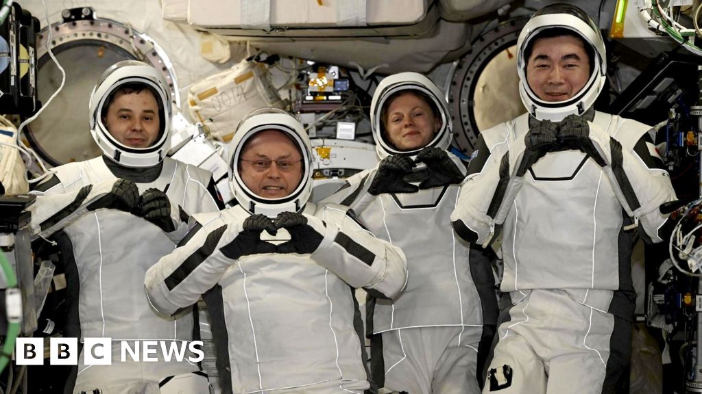 Nasa astronauts begin 'bittersweet' medical evacuation from space station