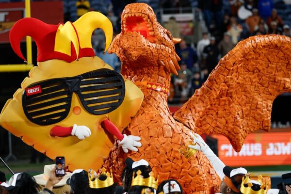 Our favorite bowl game moments: Mascots, mayhem and more
