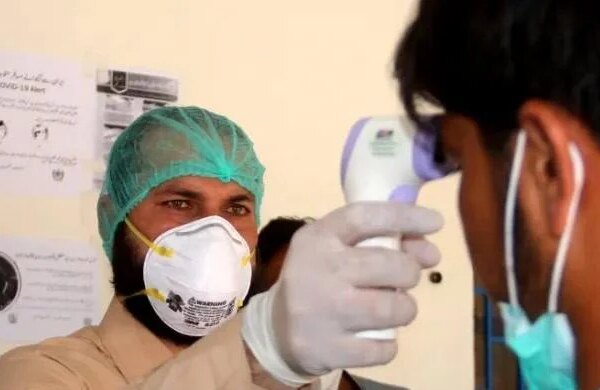 Pakistan orders strict screening of travellers to stop Nipah virus spread