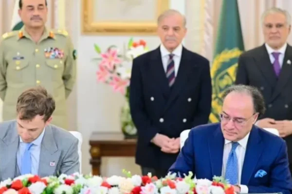 finance minister muhammad aurangzeb signs a memorandum of understanding with sc financial technologies on january 14 photo via x pakistanvara