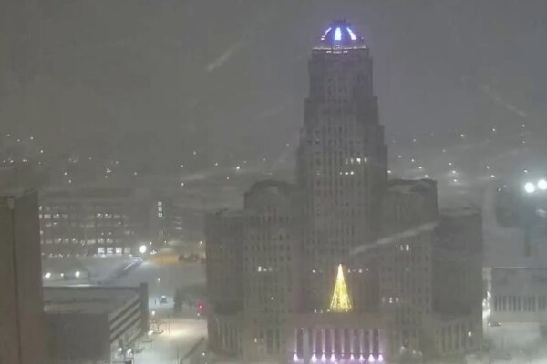 Seven dead as 185 million face winter alerts in central, eastern U.S. states