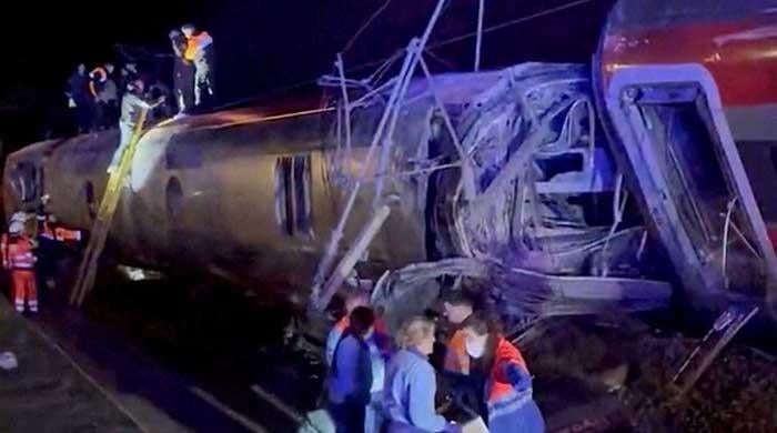 Two high-speed trains derail in Spain, 21 people killed